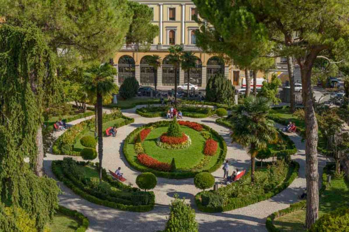 7 motivi per cui il gazebo pieghevole è la scelta migliore per il tuo giardino