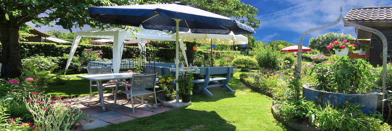 Come risolvere il problema dello spazio nel tuo giardino con un gazebo pieghevole